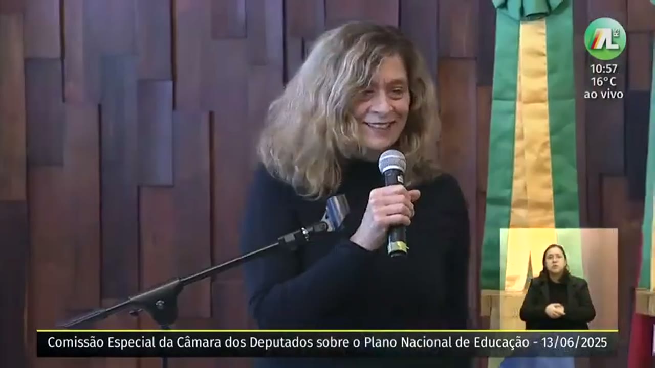 Vídeo do evento em 1:24:00