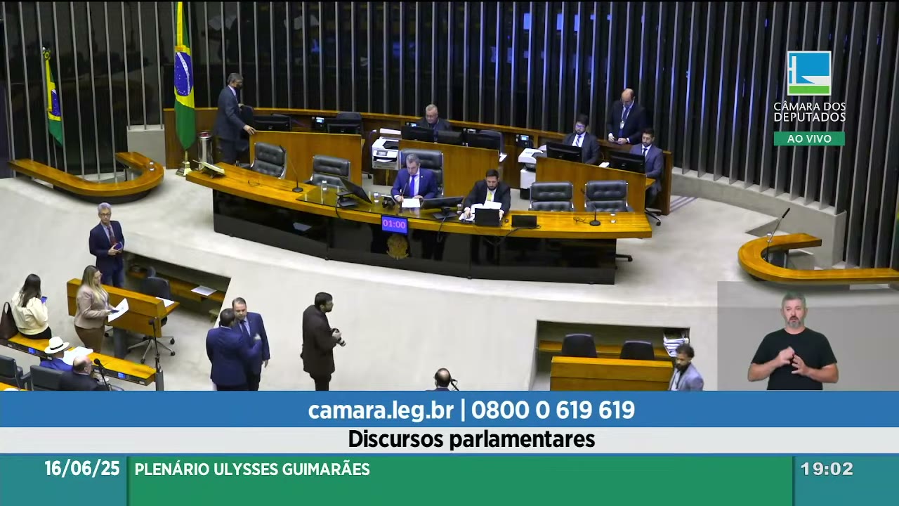 Vídeo do evento em 1:03:17