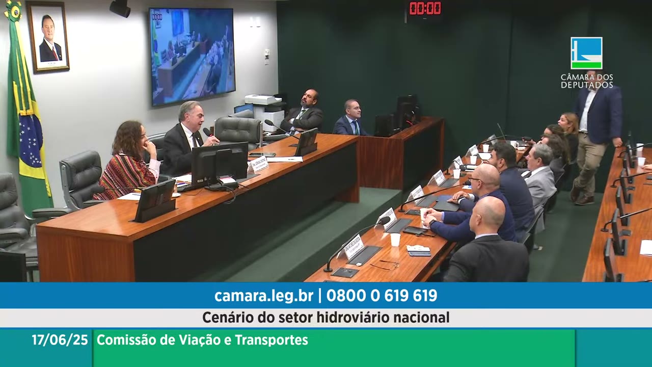 Vídeo do evento em 1:44:34