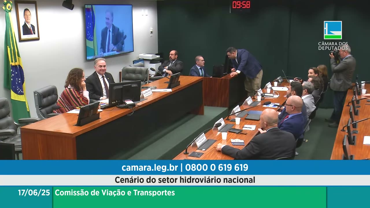 Vídeo do evento em 1:45:17