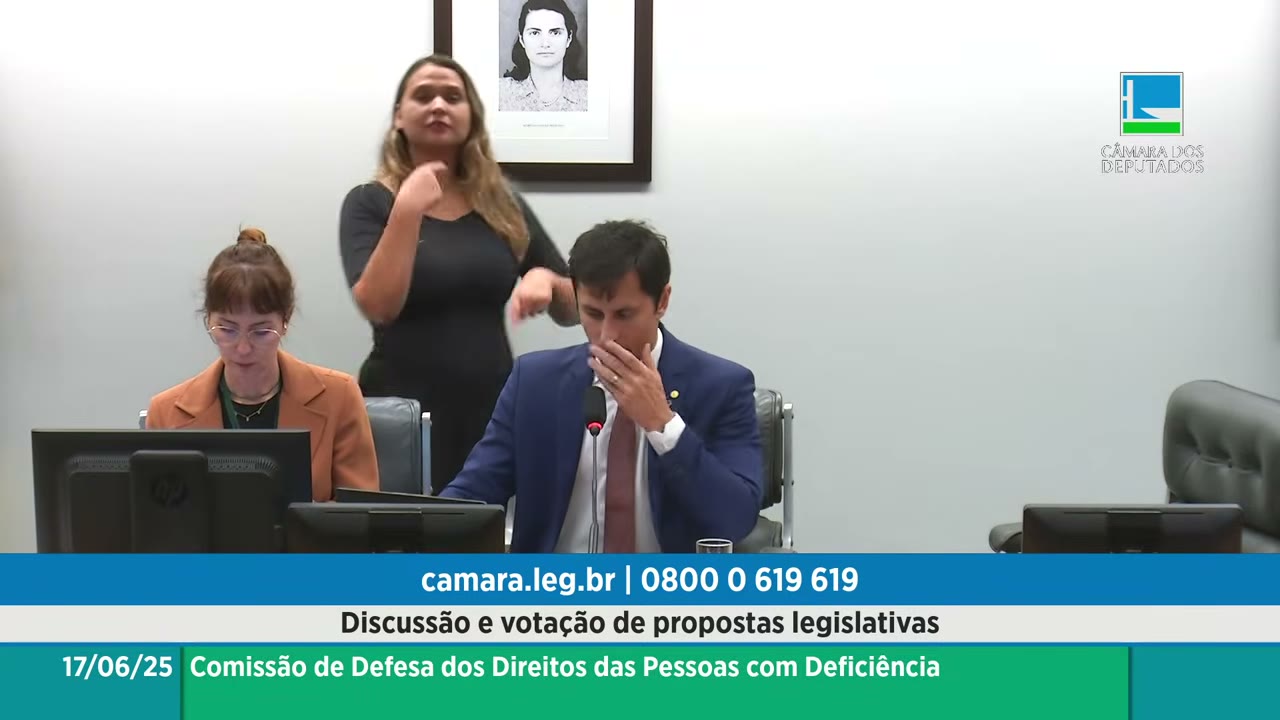 Vídeo do evento em 1:05:06