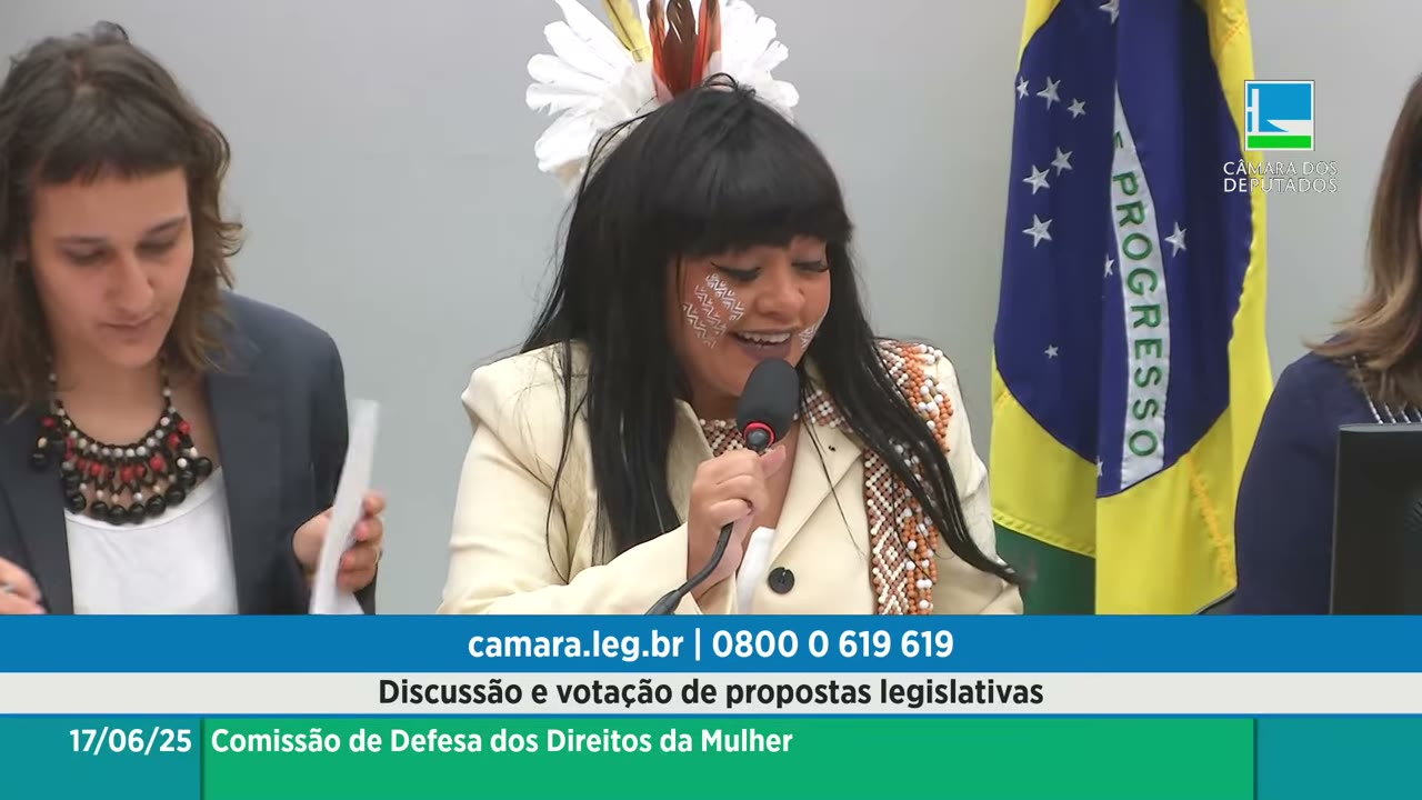 Vídeo do evento em 1:00:35