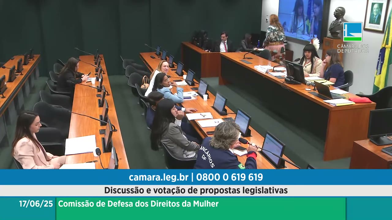 Vídeo do evento em 1:03:19
