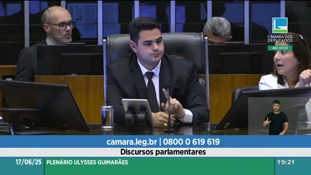 Vídeo do evento em 46:00