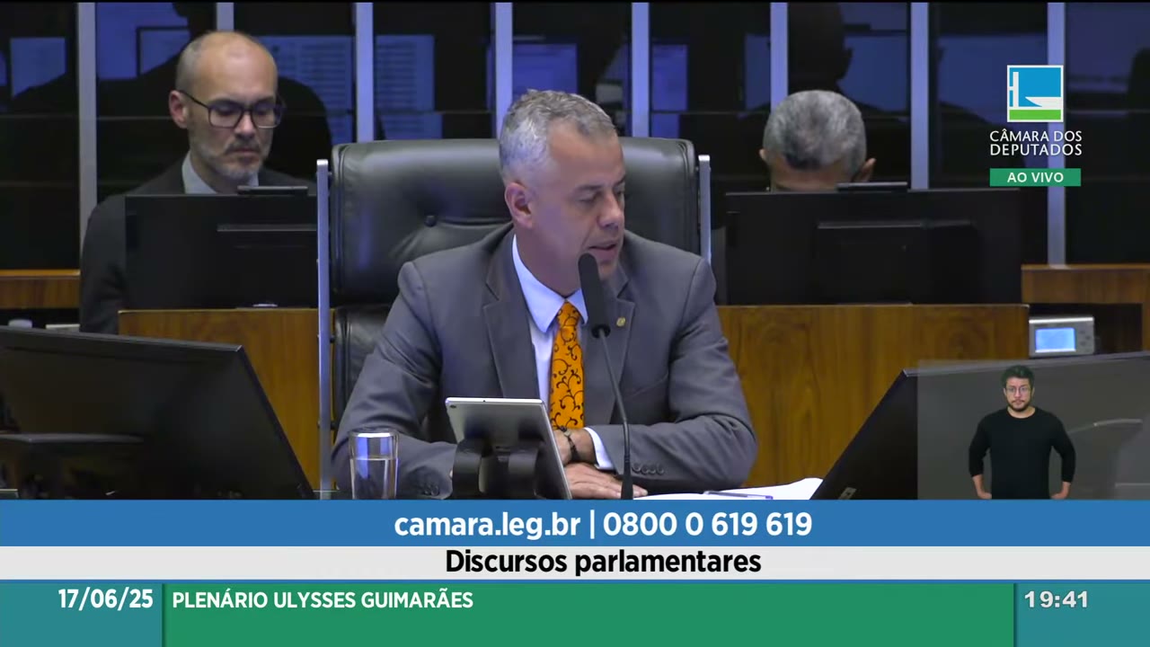 Vídeo do evento em 1:05:59