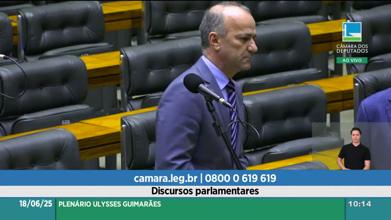 Vídeo do evento em 1:04:01