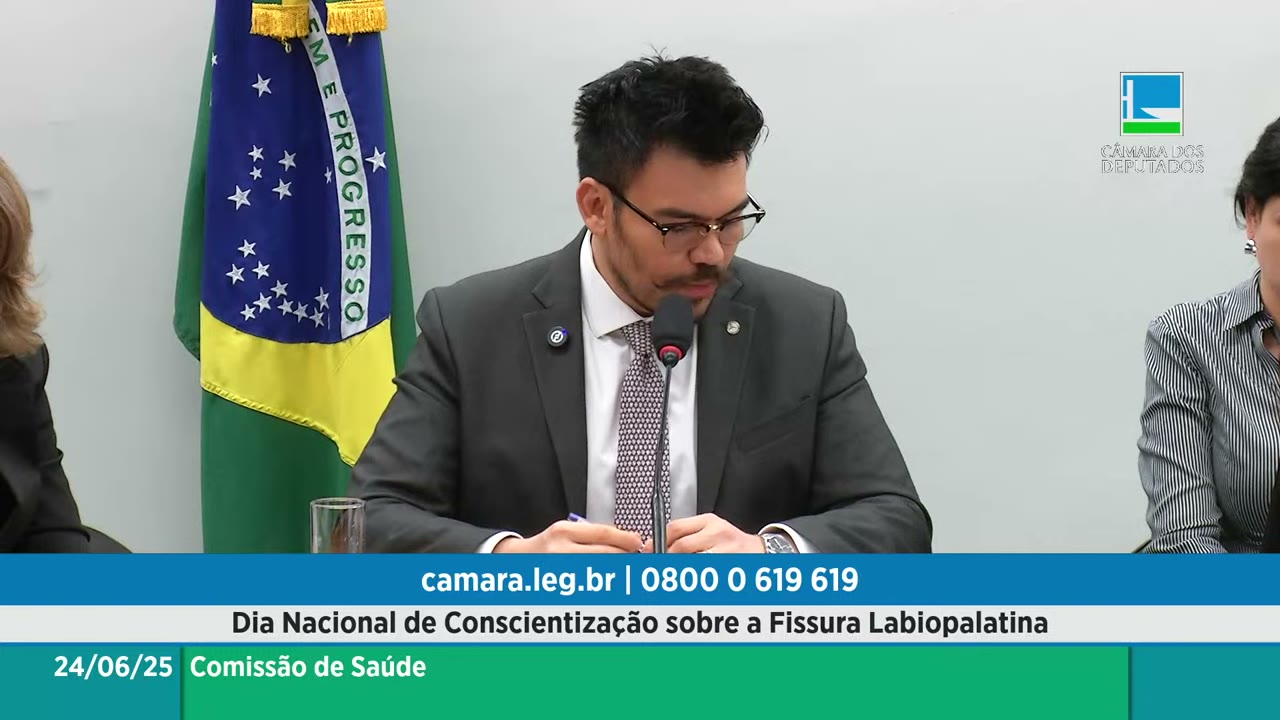 Vídeo do evento em 1:04:49