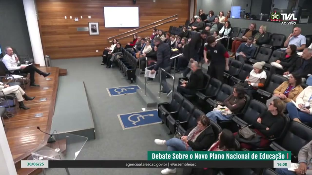 Vídeo do evento em 1:53:59