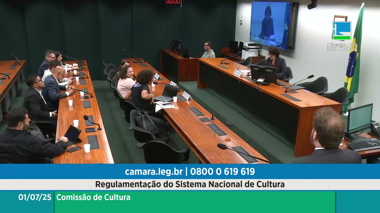 Vídeo do evento em 1:15:43
