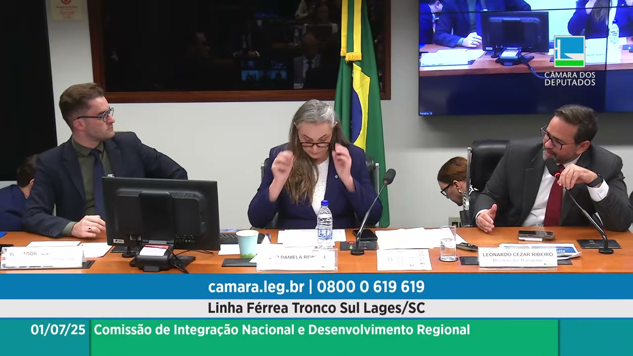 Vídeo do evento em 1:00:23