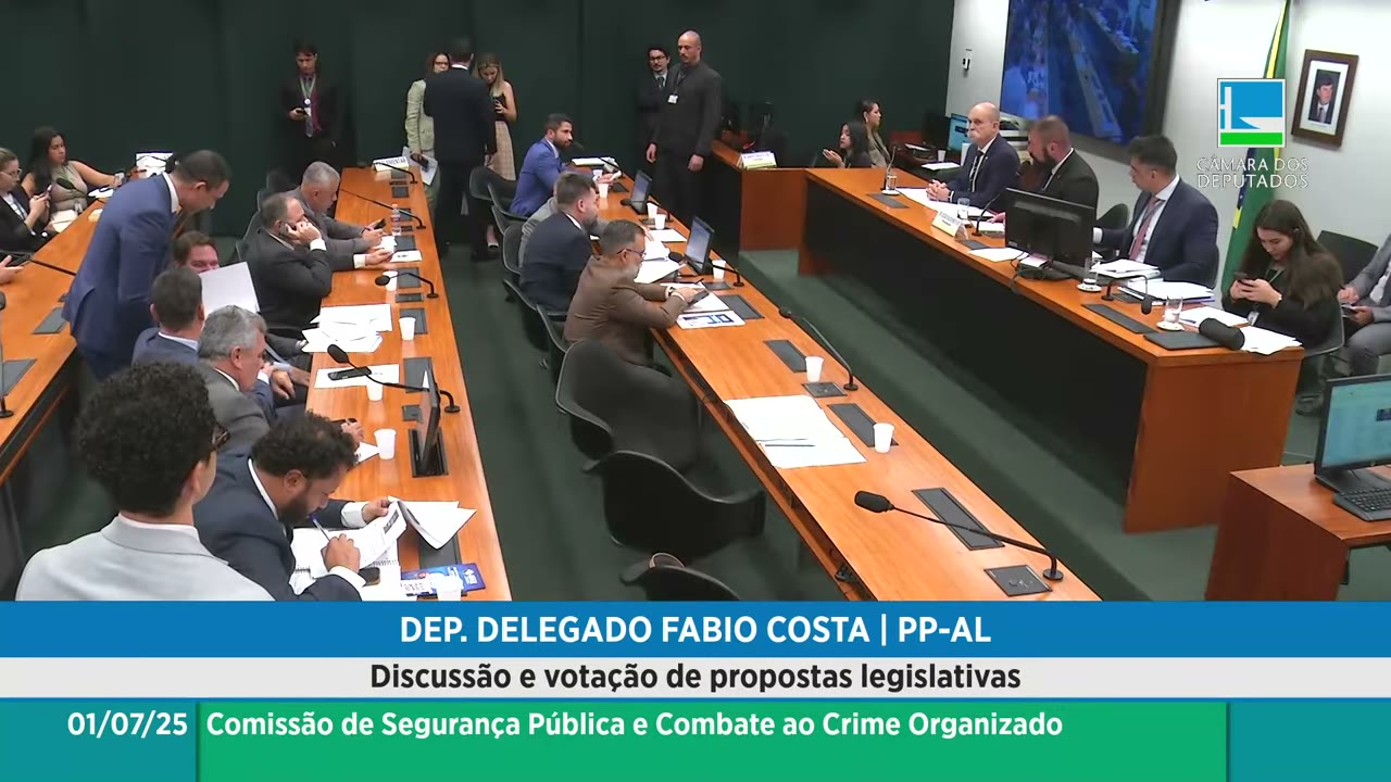 Vídeo do evento em 1:02:51