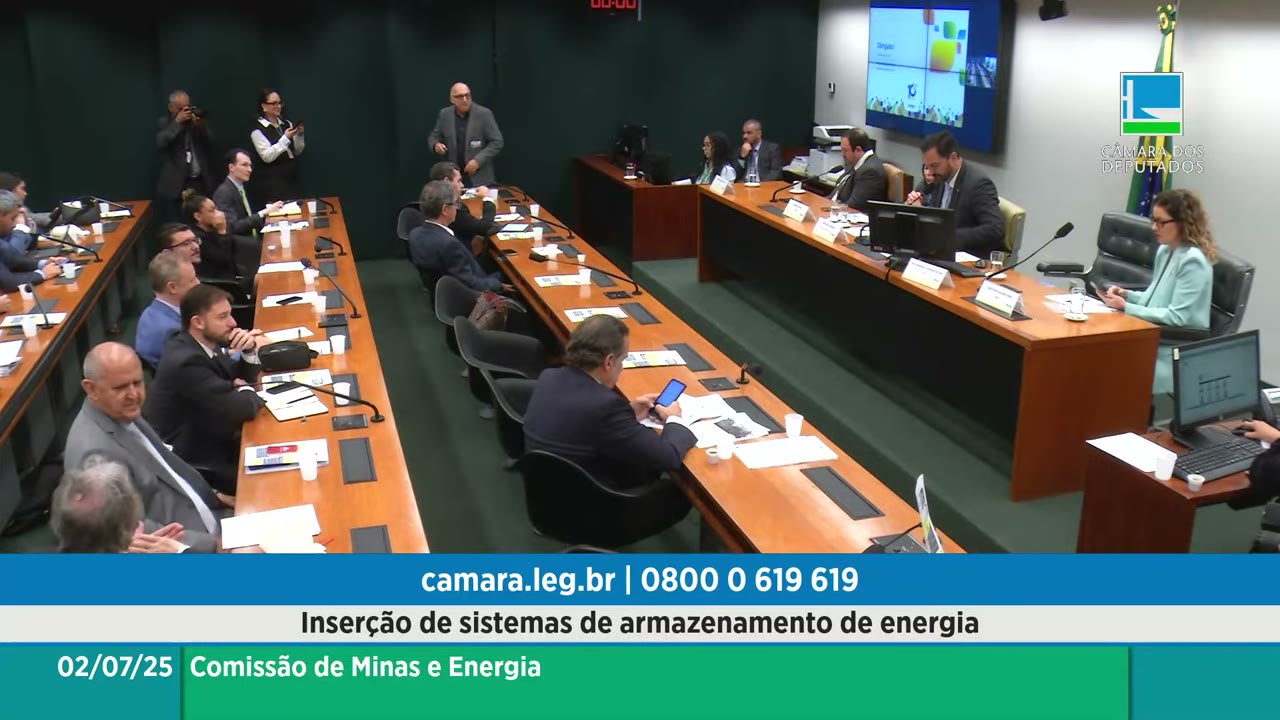 Vídeo do evento em 1:05:18