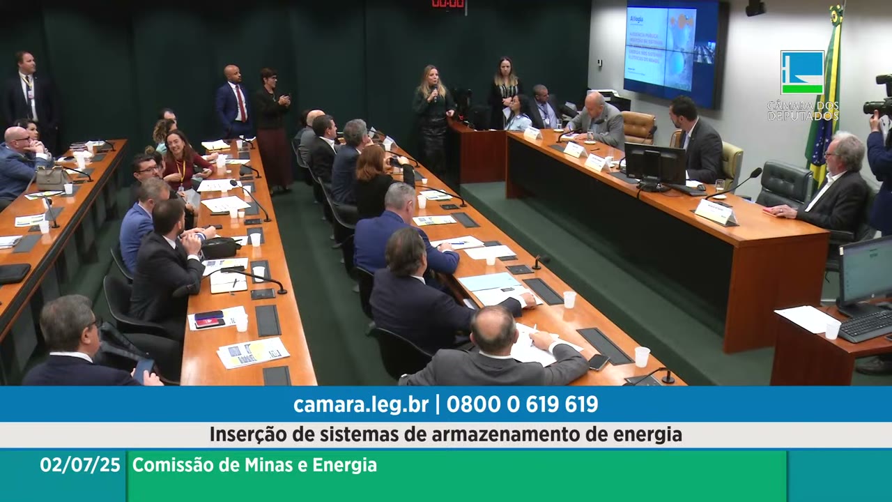 Vídeo do evento em 2:05:56