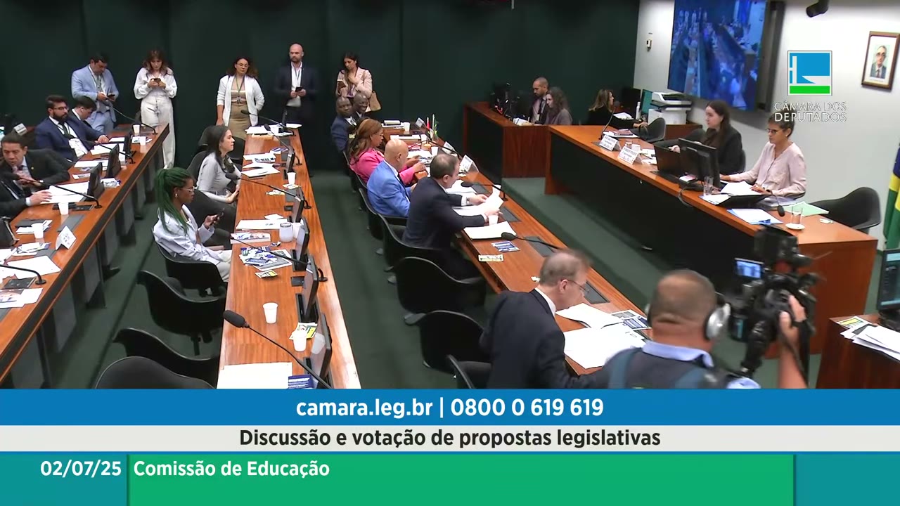 Vídeo do evento em 1:43:07