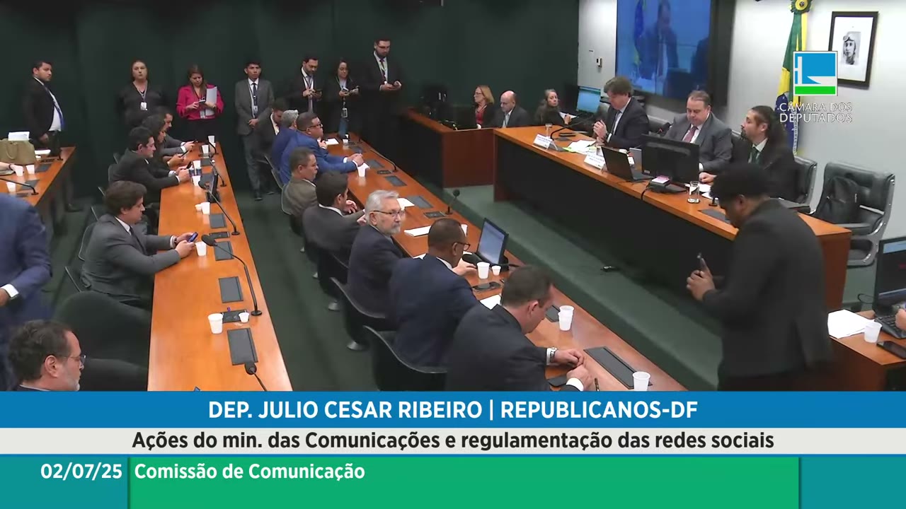 Vídeo do evento em 1:01:25