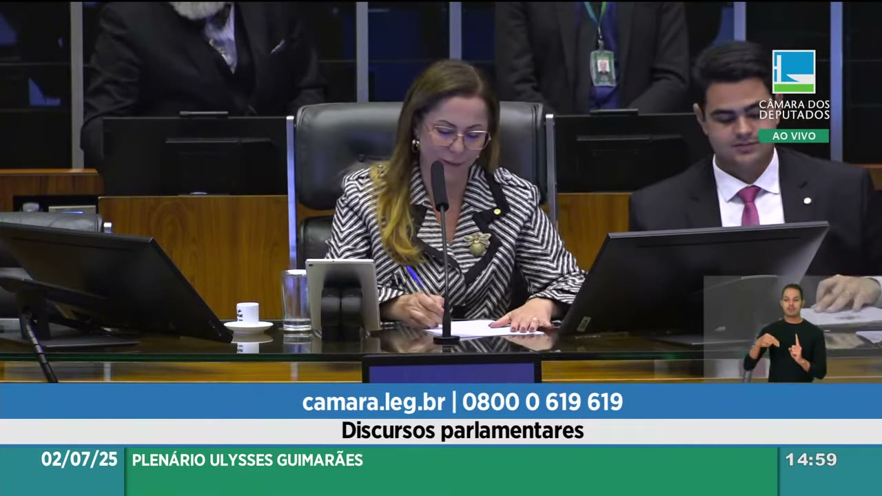 Vídeo do evento em 1:03:23
