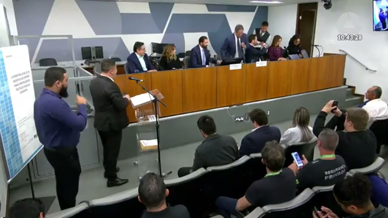 Vídeo do evento em 13:55