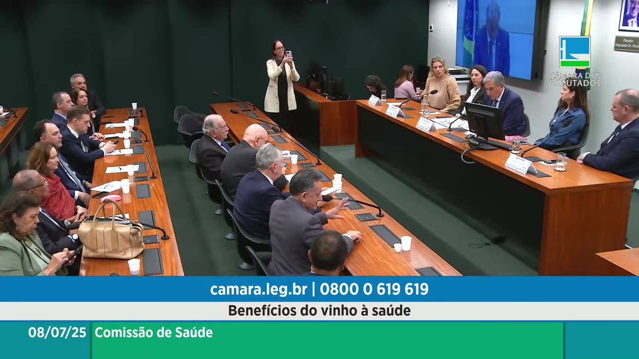 Vídeo do evento em 1:28:37