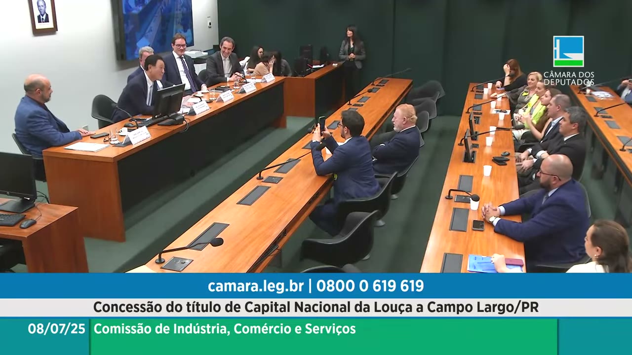 Vídeo do evento em 1:04:45