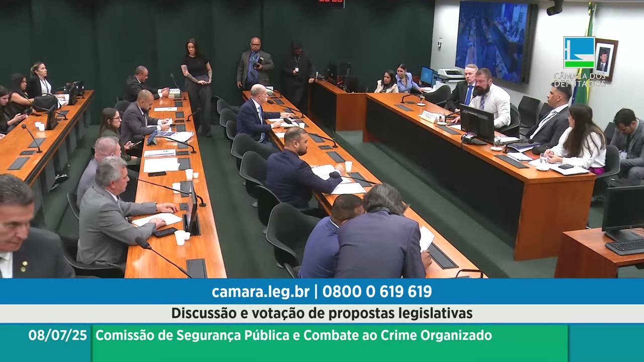 Vídeo do evento em 1:04:08