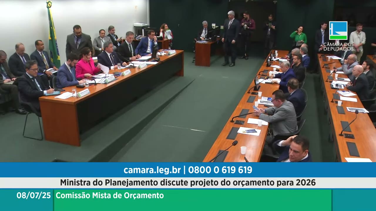 Vídeo do evento em 1:03:04