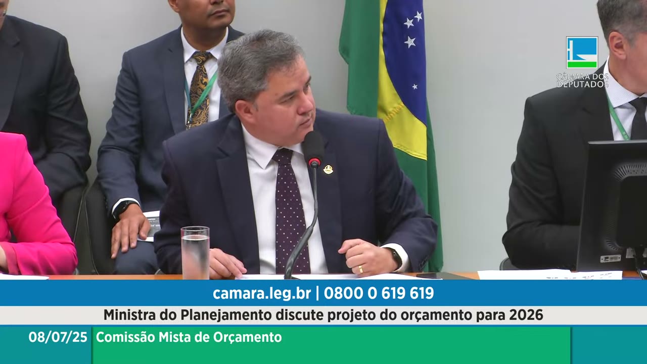 Vídeo do evento em 1:04:12