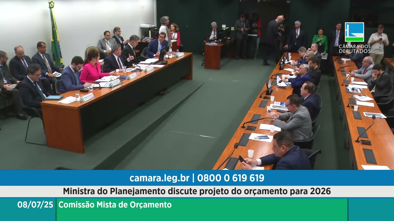 Vídeo do evento em 1:04:38