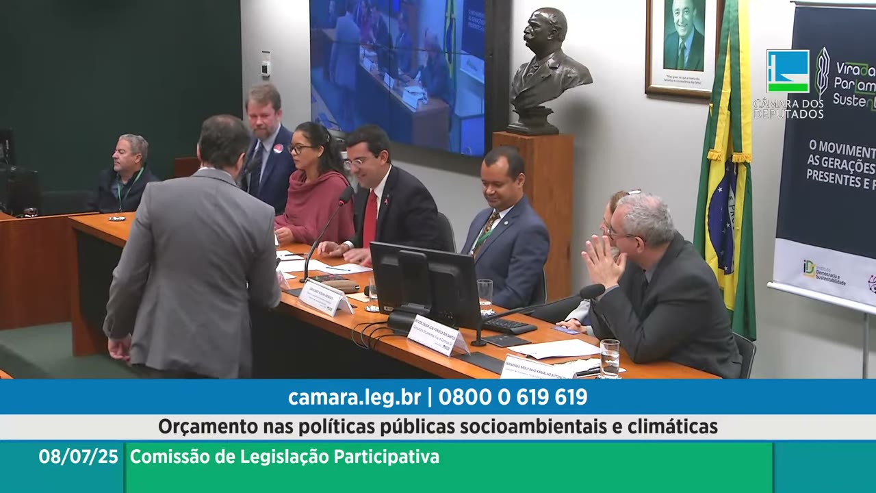 Vídeo do evento em 1:57:59