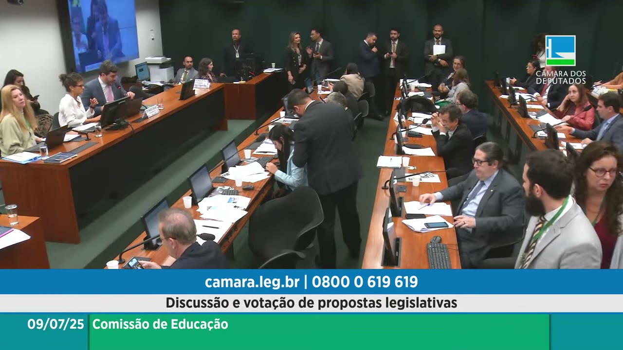 Vídeo do evento em 1:07:43