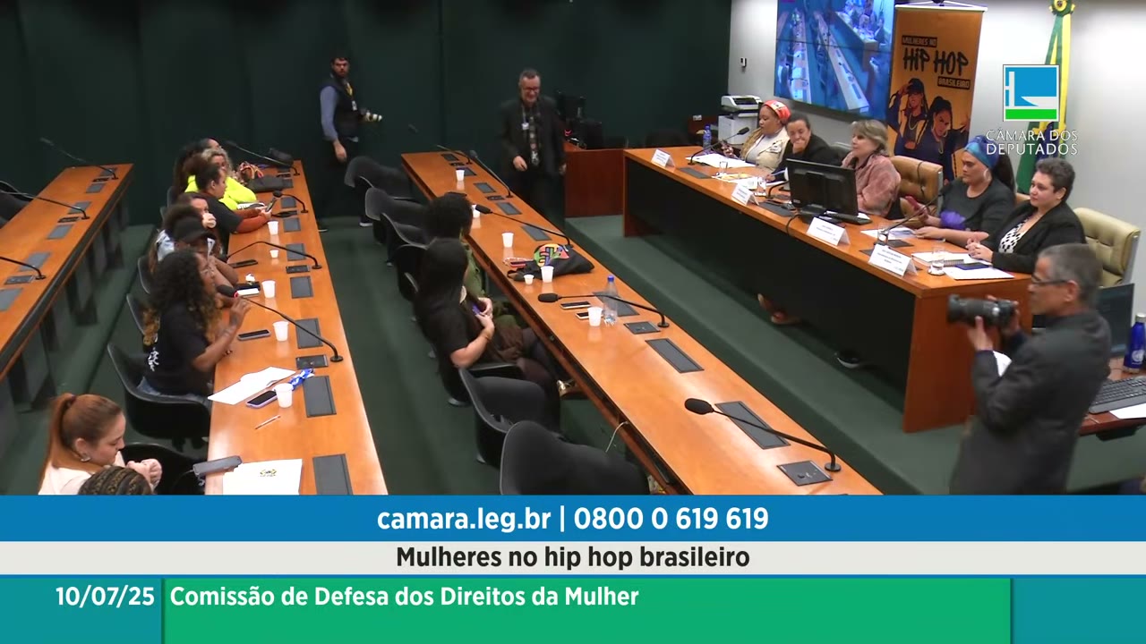 Vídeo do evento em 1:09:37