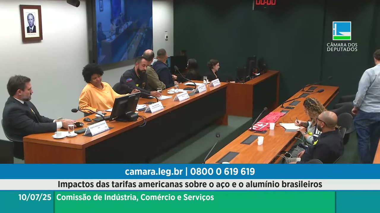 Vídeo do evento em 1:05:45