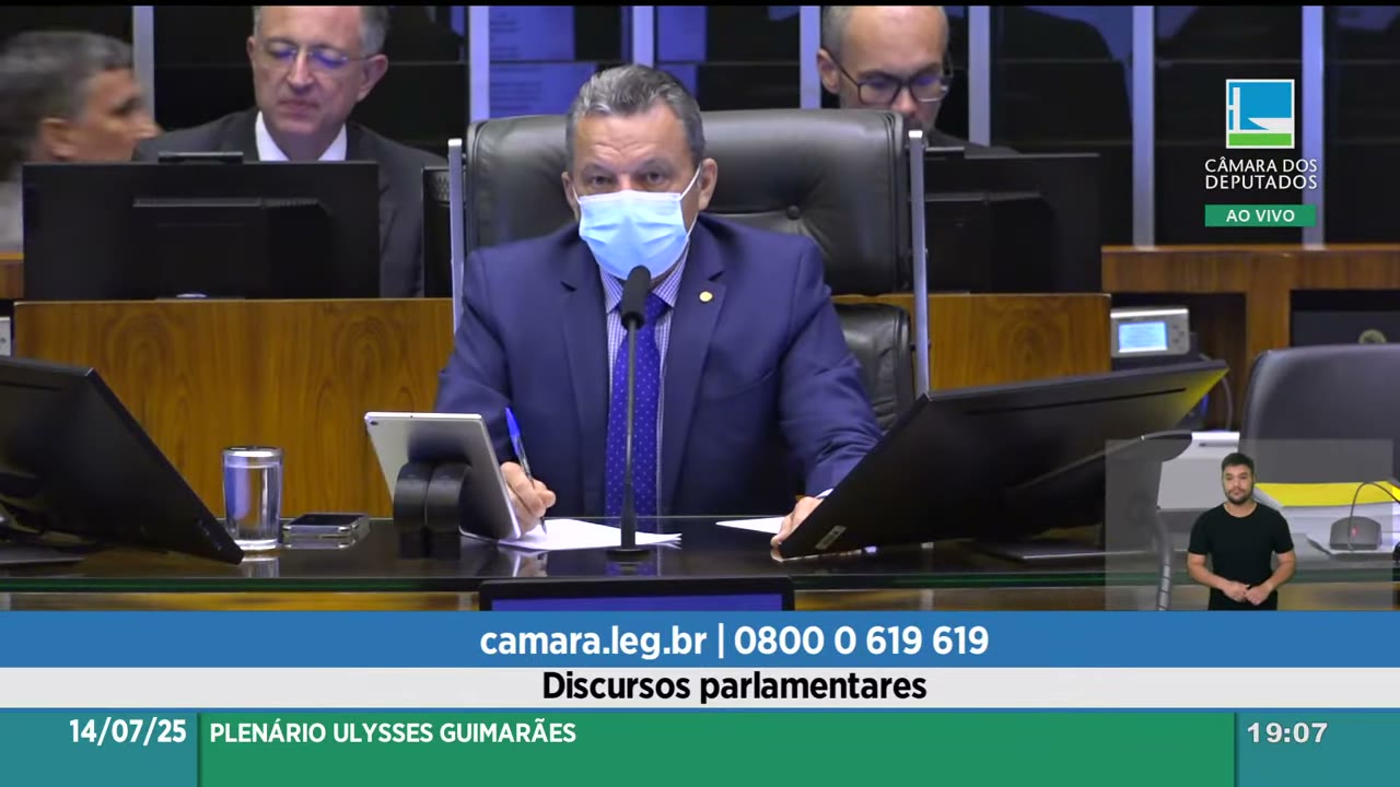 Vídeo do evento em 1:02:19