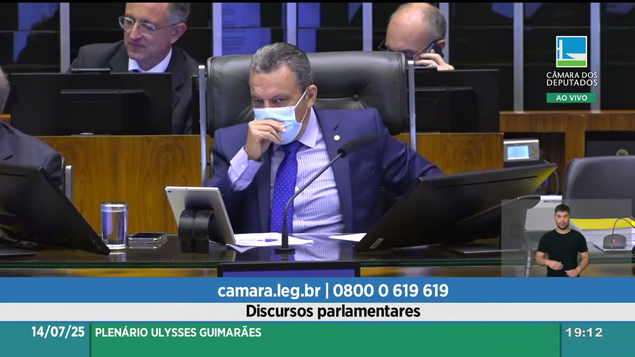 Vídeo do evento em 1:06:49