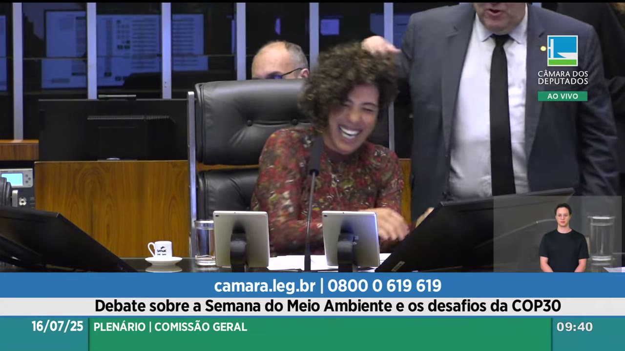 Vídeo do evento em 16:10