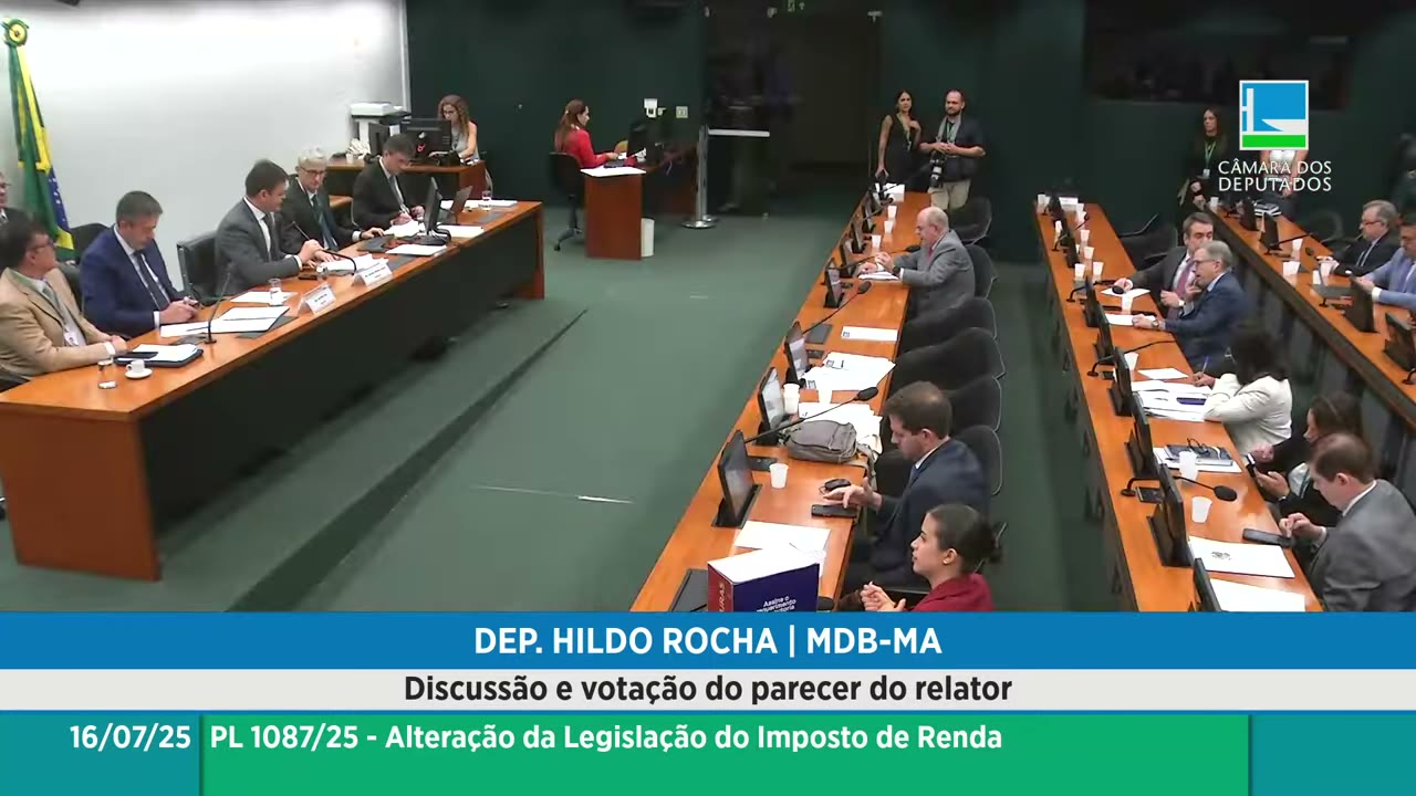 Vídeo do evento em 2:00:40