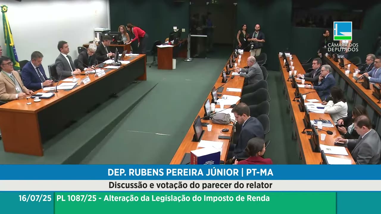 Vídeo do evento em 2:00:48