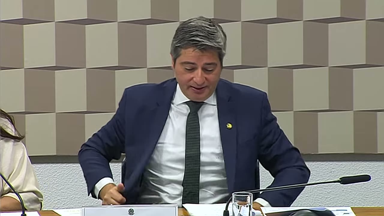 Vídeo do evento em 1:03:47