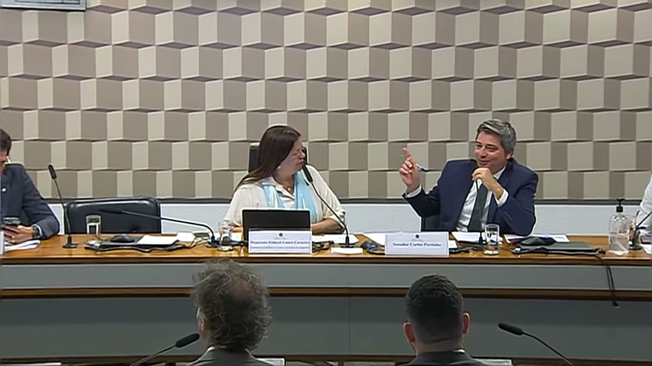 Vídeo do evento em 1:07:50