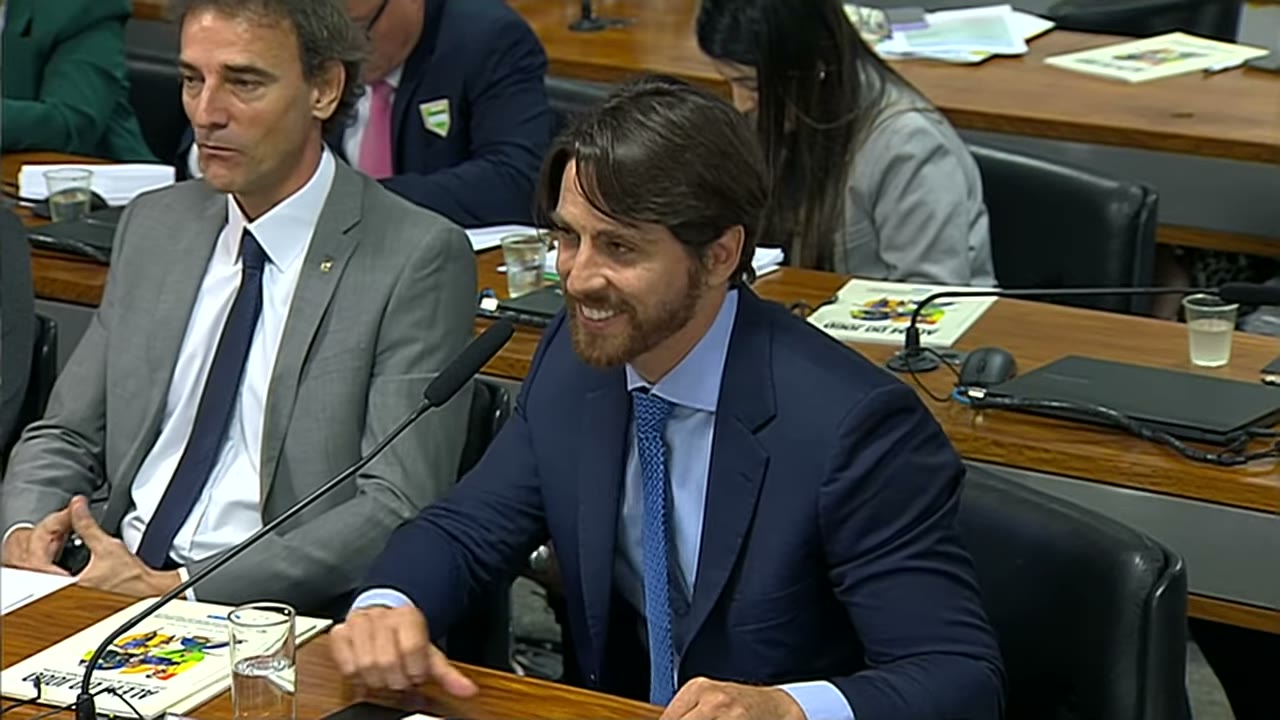 Vídeo do evento em 1:37:35