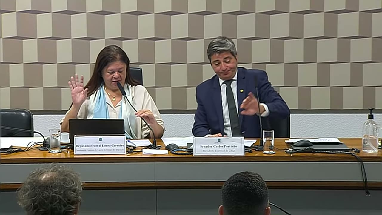 Vídeo do evento em 1:54:23