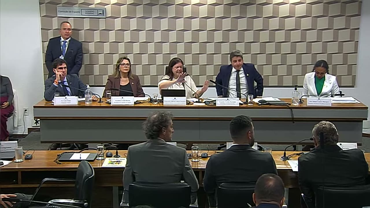 Vídeo do evento em 2:18:11