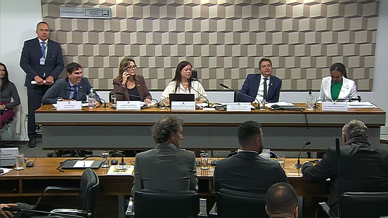 Vídeo do evento em 2:19:34