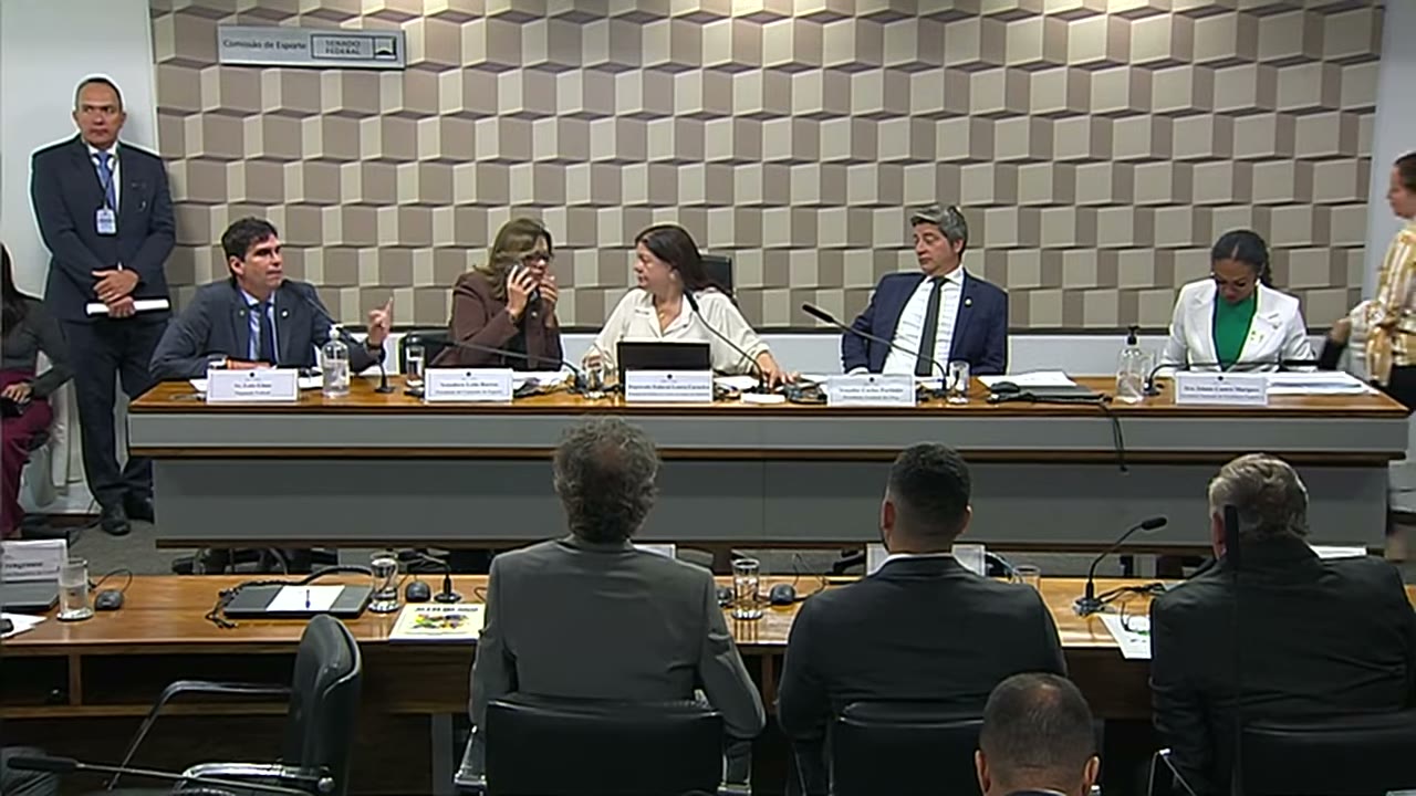 Vídeo do evento em 2:20:28