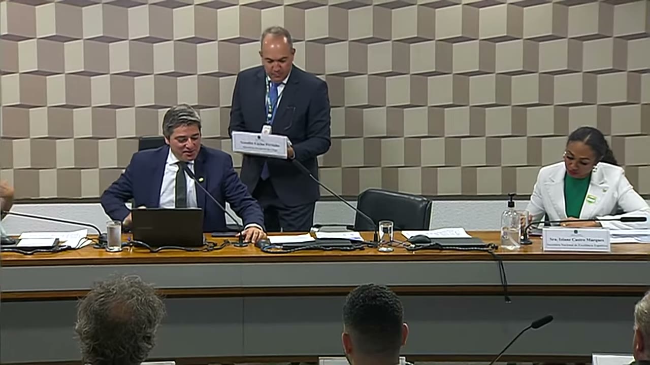 Vídeo do evento em 2:48:17