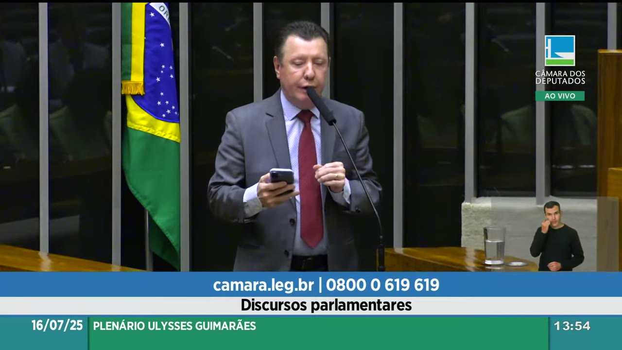 Vídeo do evento em 1:44:09