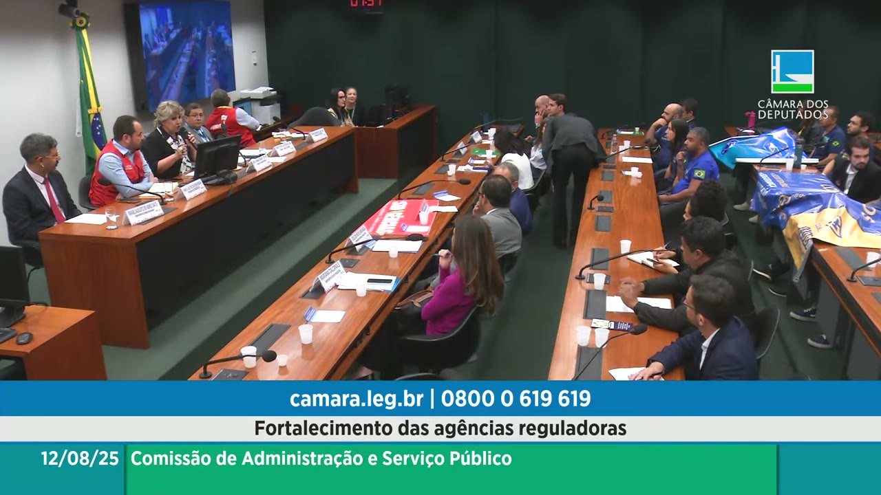 Vídeo do evento em 1:08:33