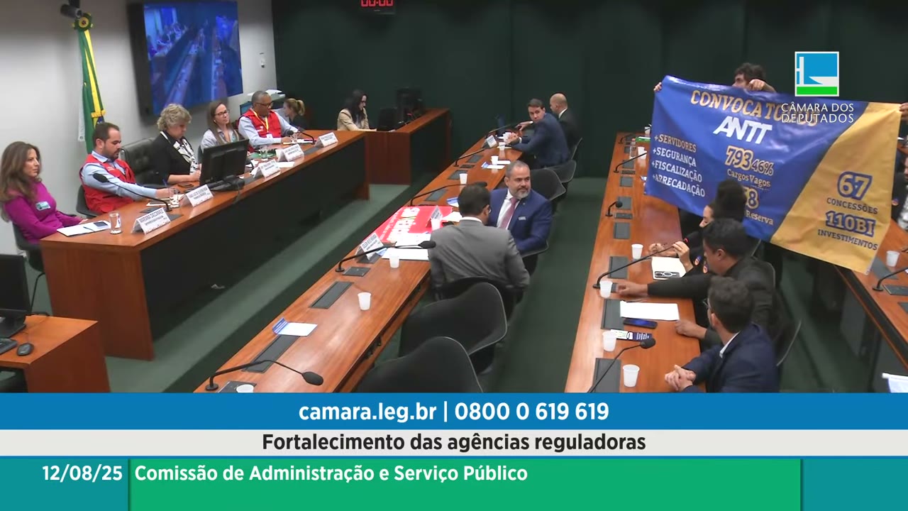 Vídeo do evento em 2:04:11