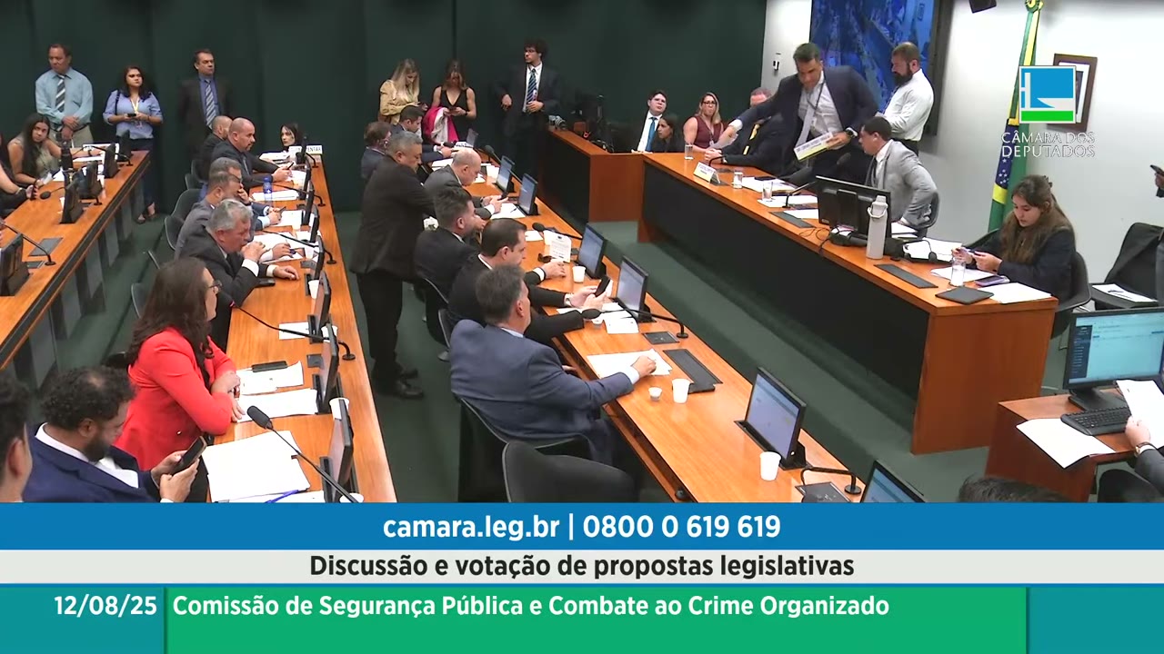 Vídeo do evento em 1:05:57