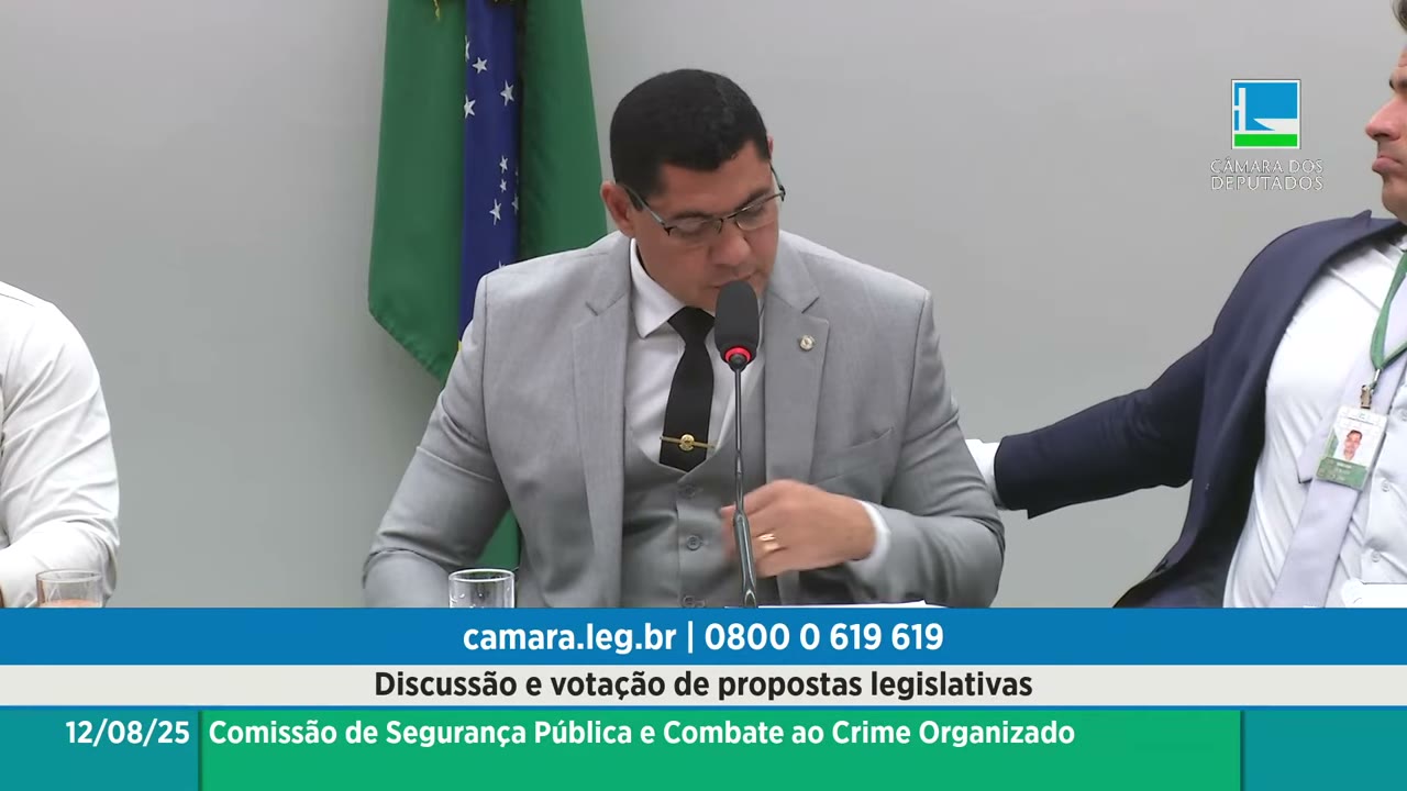 Vídeo do evento em 1:09:44