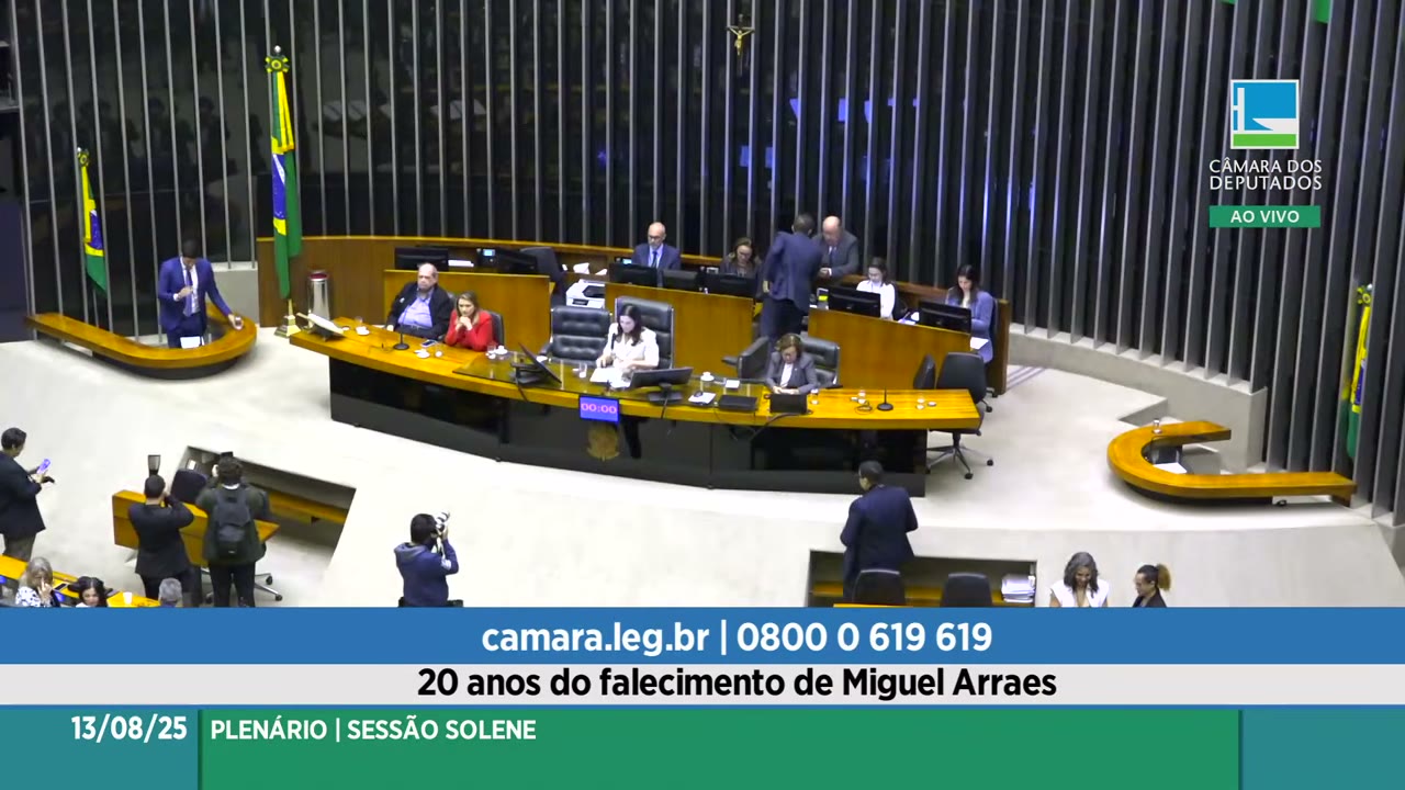 Vídeo do evento em 1:02:08